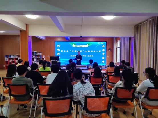 说明: 169b3c5a1a14a0bba9417a1f256c690