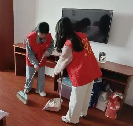 887de620eef90db6da9b4a0a4b192ce.jpg 图片