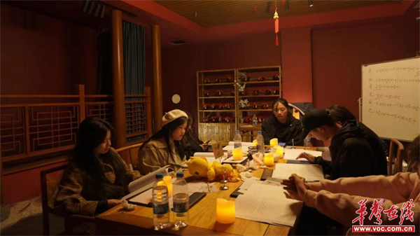 图片 1.jpg 图片 1.jpg